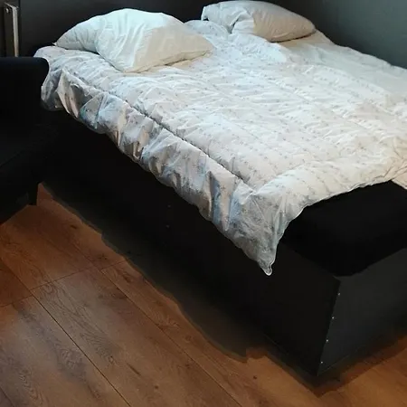Habitación en casa particular 60m2 ! Ogród ! New Promotion !